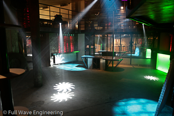 gal/Clubbing/1DSII 003 221.jpg